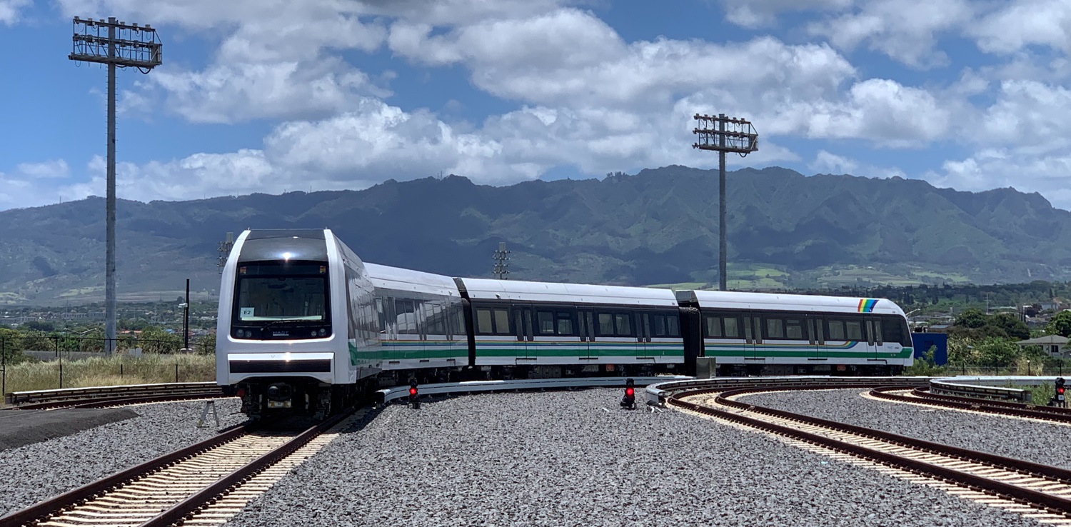 Honalulu Train Horizontal